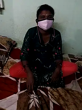 Couple1114 online show from 11/11/25, 08:03