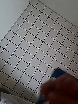 Snapshot of loco4217 chatting on 12/16/25, 07:57 loco4217 online show from 12/16/25, 07:57