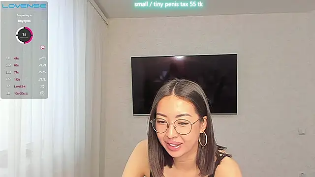 SofiaNour online show from 12/25/24, 05:37
