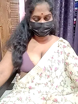 Keerthee  online show from 11/08/25, 05:29