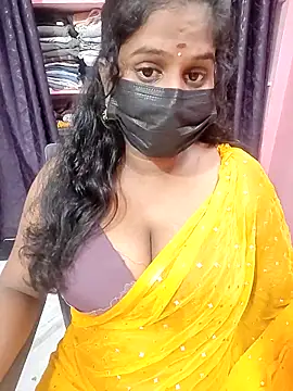 Keerthee  online show from 11/10/25, 11:53