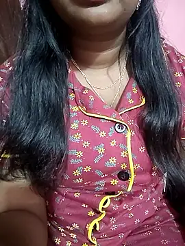 Keerthee  online show from 11/30/25, 10:25