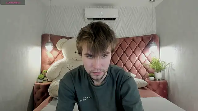 JonnahHell online show from 11/28/25, 01:03