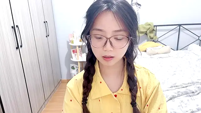Hmm 0303 online show from 05/05/26, 04:48
