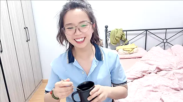 Hmm 0303 online show from 05/08/26, 04:56