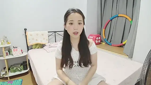 Hmm 0303 online show from 05/27/26, 04:37