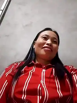 Karen china online show from 11/17/25, 11:38