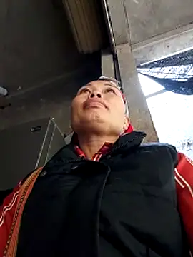 Karen china online show from 11/24/25, 02:44