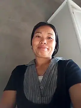 Karen china online show from 11/27/25, 02:24