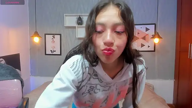 Valery clk online show from 11/05/25, 03:01