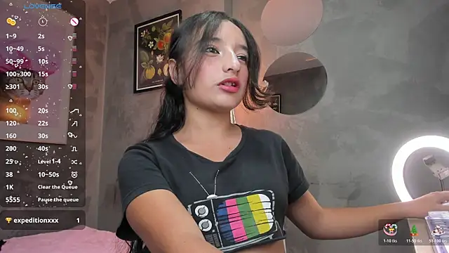 Snapshot of Chobbyjonexs chatting on 12/16/25, 03:44 Chobbyjonexs online show from 12/16/25, 03:44