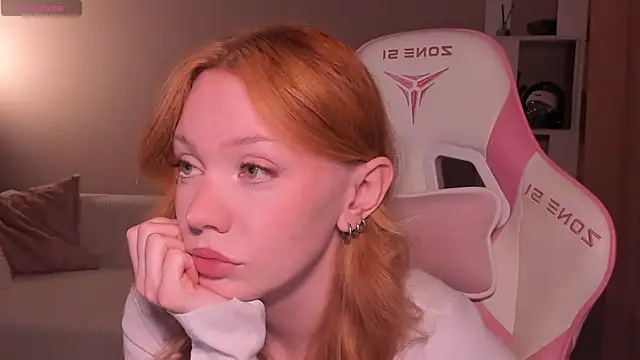 Elisahsthetics online show from 07/20/26, 07:38