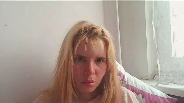 HornyElena online show from 06/10/26, 03:22