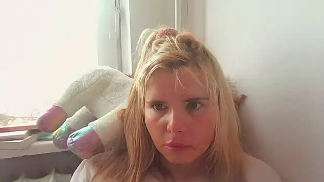 HornyElena online show from 06/14/26, 01:13