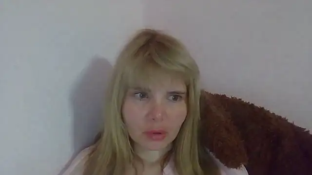 HornyElena online show from 07/28/26, 08:52