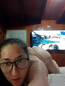 Snapshot of _sweetdelight_ chatting on 12/15/25, 05:01 sweetdelight online show from 12/15/25, 05:01