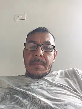 Snapshot of bruno_324278 chatting on 06/08/26, 05:35 bruno 324278 online show from 06/08/26, 05:35