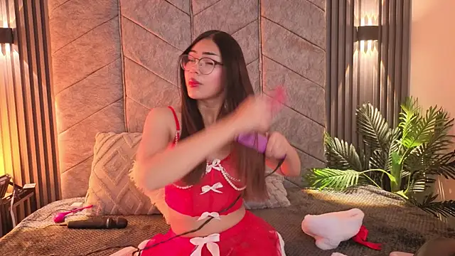  ViolletteNoir  online show from 12/18/25, 08:15