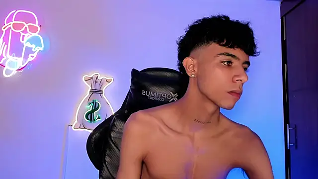 Snapshot of Quetzal_coatl_ chatting on 11/06/25, 09:26 Quetzal coatl online show from 11/06/25, 09:26