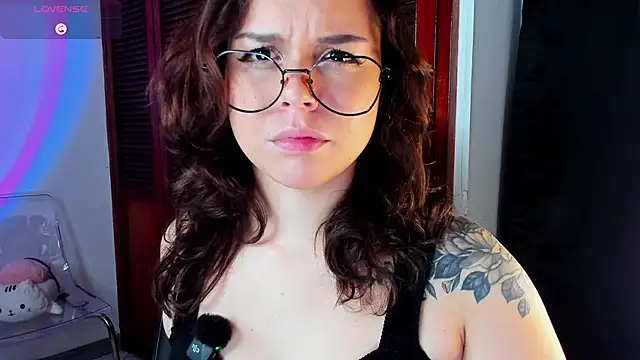 Snapshot of Dubraska_Rubio chatting on 01/14/26, 03:56 Dubraska Rubio online show from 01/14/26, 03:56