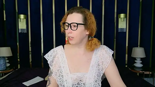 Evie Berret online show from 02/15/26, 07:51