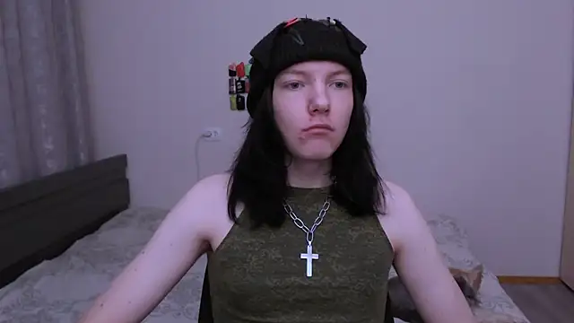 Snapshot of RaidenXL chatting on 11/06/25, 09:37 RaidenXL online show from 11/06/25, 09:37