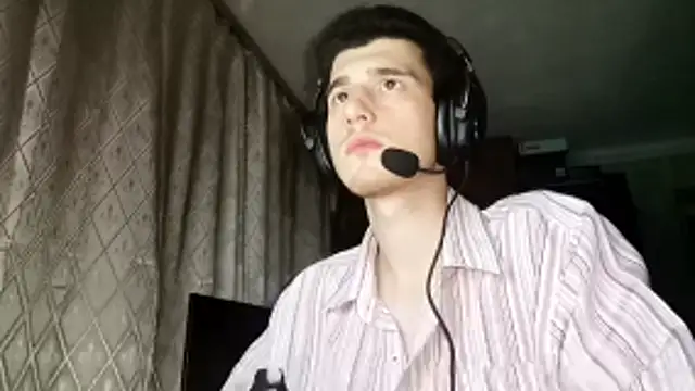 JamesLagerfeld online show from 11/11/25, 01:38