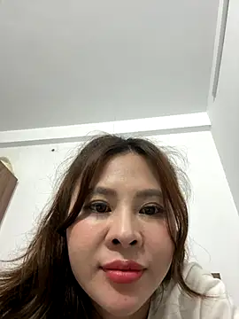 Snapshot of hellela-a chatting on 11/06/25, 06:09 hellela-a online show from 11/06/25, 06:09