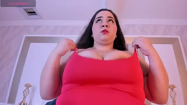 MiaBigBust online show from 11/09/25, 12:03