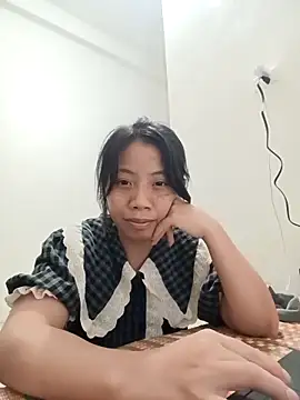 Snapshot of Diana_loo chatting on 11/07/25, 02:28 Diana loo online show from 11/07/25, 02:28