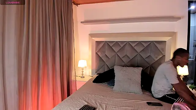 OurPerfectMix online show from 12/05/25, 03:37