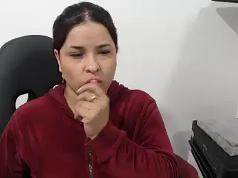 karol loveet online show from 11/06/25, 08:32