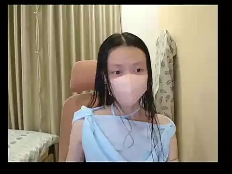 Lil-Cherries online show from 05/19/26, 02:23