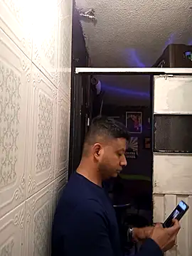 themorenofit08 online show from 04/30/26, 01:12