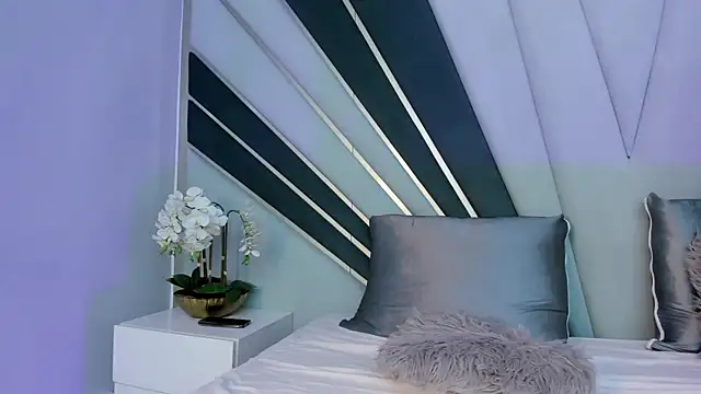 ZoeMadiison online show from 11/07/25, 03:28