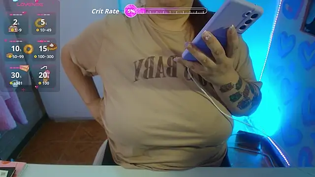 Snapshot of kattybbwbigboobs_ chatting on 02/18/26, 05:20 kattybbwbigboobs online show from 02/18/26, 05:20