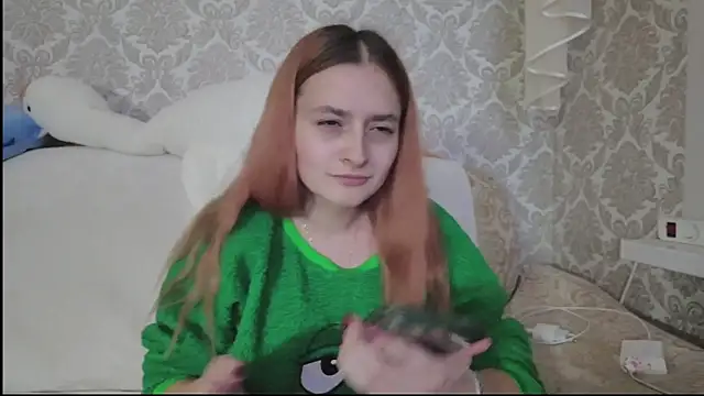 Snapshot of SweetLiaison chatting on 11/13/25, 04:50 SweetLiaison online show from 11/13/25, 04:50