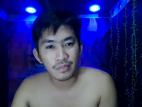 Snapshot of denzkylexx chatting on 12/16/25, 04:56 denzkylexx online show from 12/16/25, 04:56