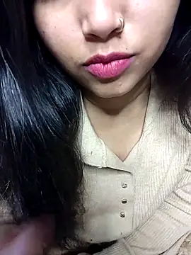 Sexy Divya   online show from 02/06/26, 05:56