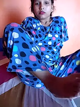 Sexy Divya   online show from 06/15/26, 05:20