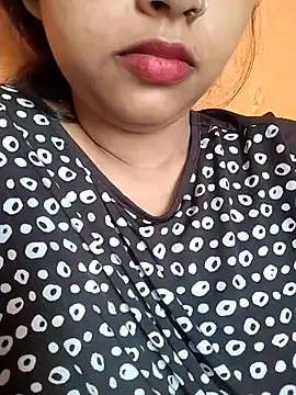 Sexy Divya   online show from 06/19/26, 01:21