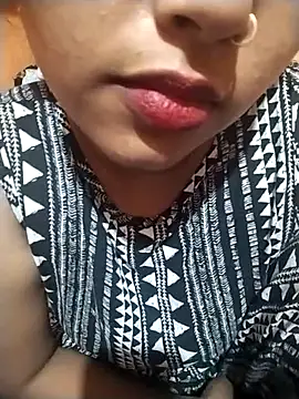 Sexy Divya   online show from 06/20/26, 05:16