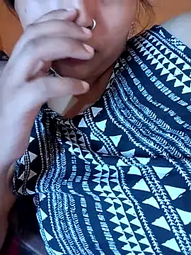 Sexy Divya   online show from 06/22/26, 03:25