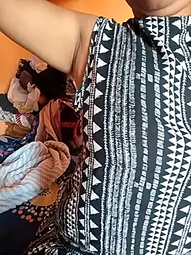 Sexy Divya   online show from 06/24/26, 01:04