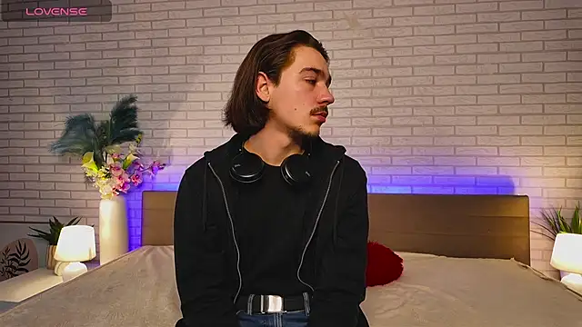 EthanRowlands online show from 11/12/25, 12:05