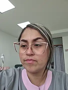 Laurenwc online show from 11/11/25, 07:25