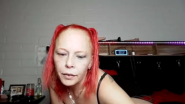 nikkibae33 online show from 07/27/26, 01:01
