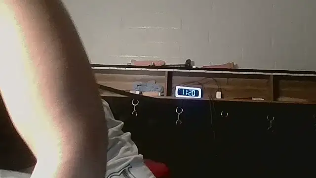 nikkibae33 online show from 07/28/26, 06:20