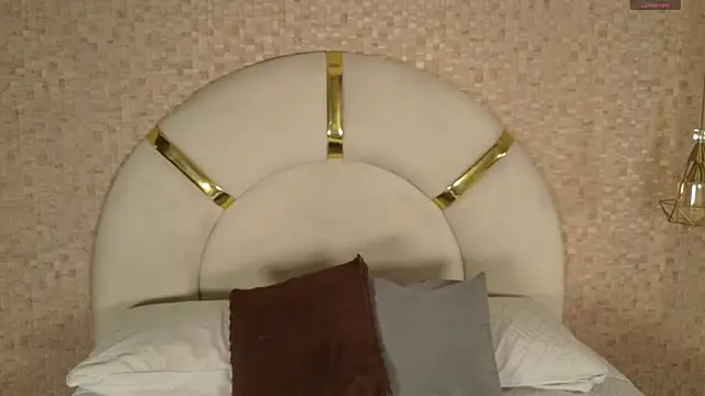 aria sm online show from 11/15/25, 07:10