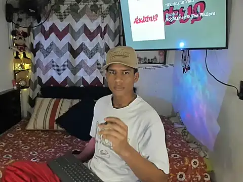 JUANBIGCOCK21CM online show from 06/05/26, 04:35